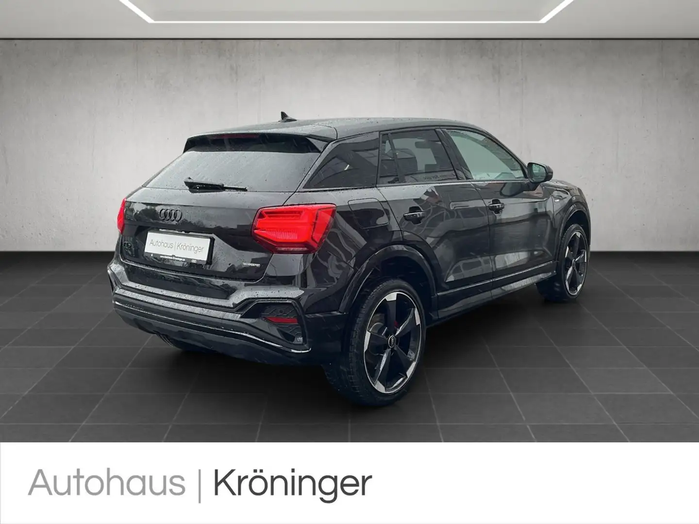 Audi Q2 40 TFSI quattro S line C Sonos AHK Pano Rück Schwarz - 2