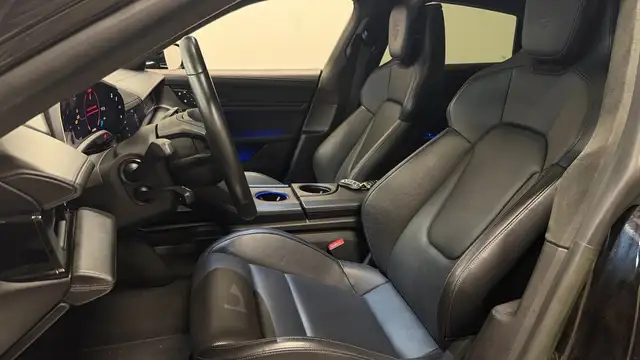 Porsche Taycan view 7
