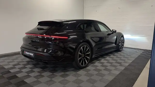 Porsche Taycan view 2