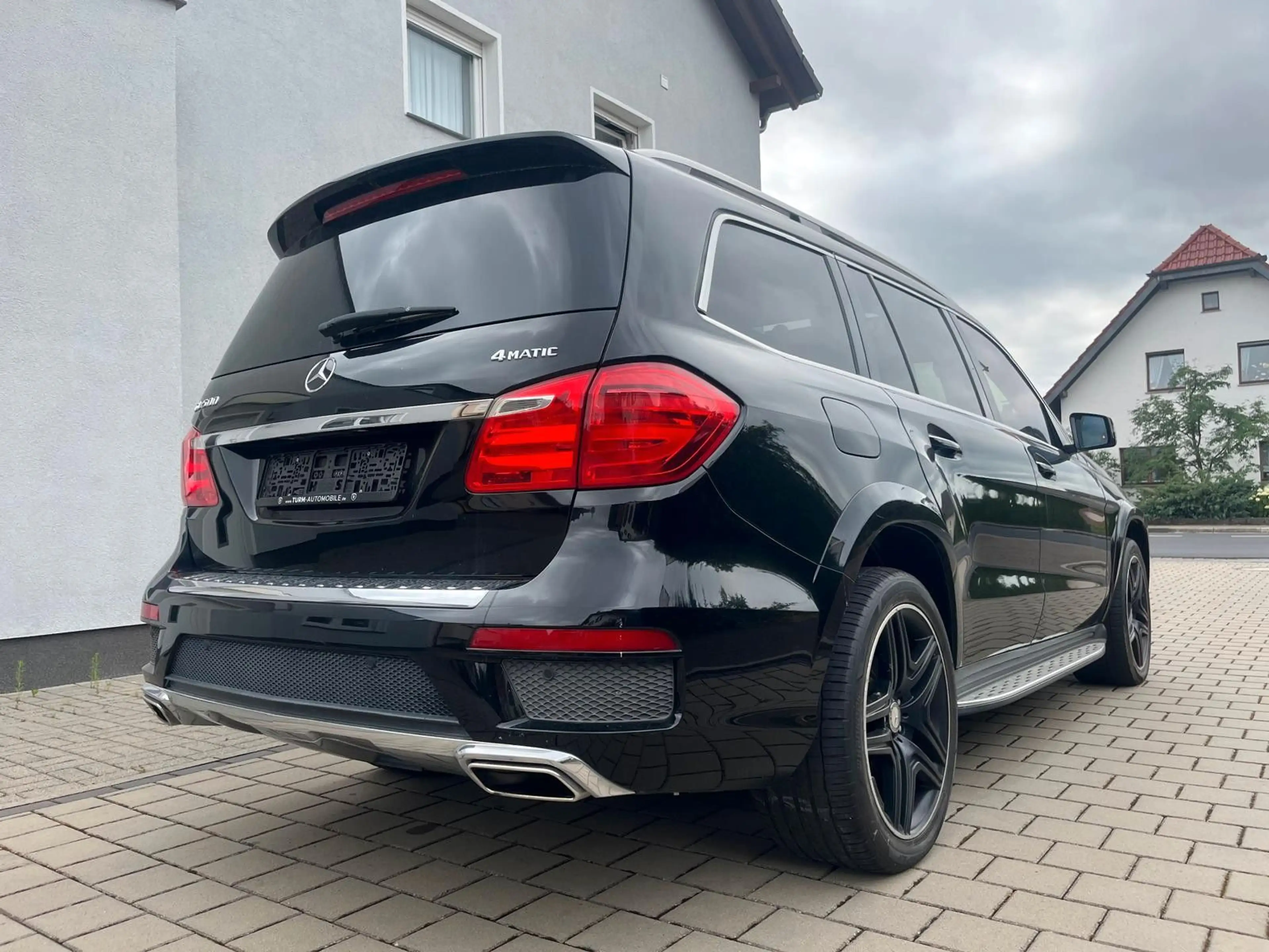 Mercedes-Benz GL 500 BlueE 4Matic AMG-Line|7-Sitzer|Voll|AHK — photo 4