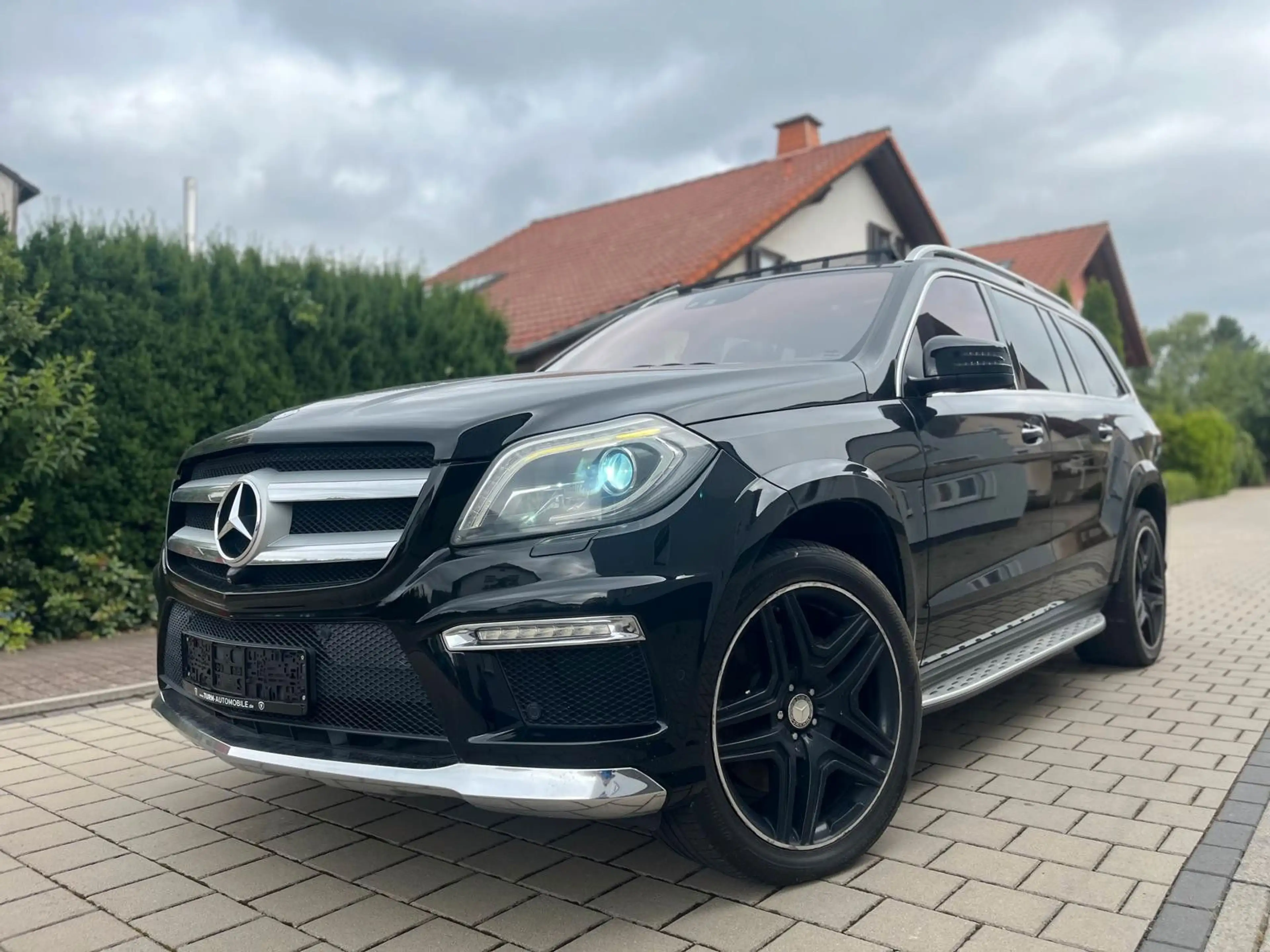 Mercedes-Benz GL 500 BlueE 4Matic AMG-Line|7-Sitzer|Voll|AHK