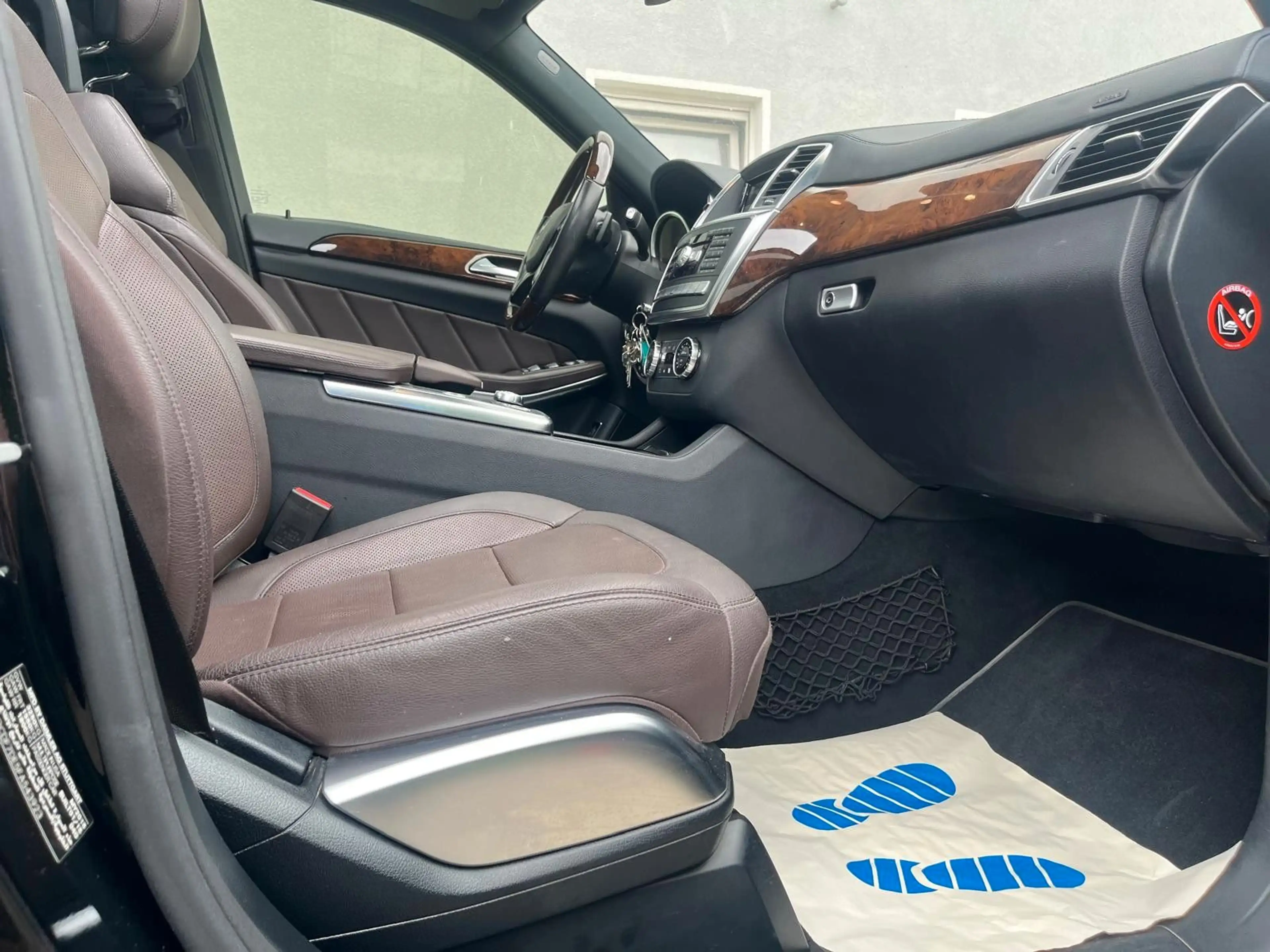 Mercedes-Benz GL 500 BlueE 4Matic AMG-Line|7-Sitzer|Voll|AHK — photo 13