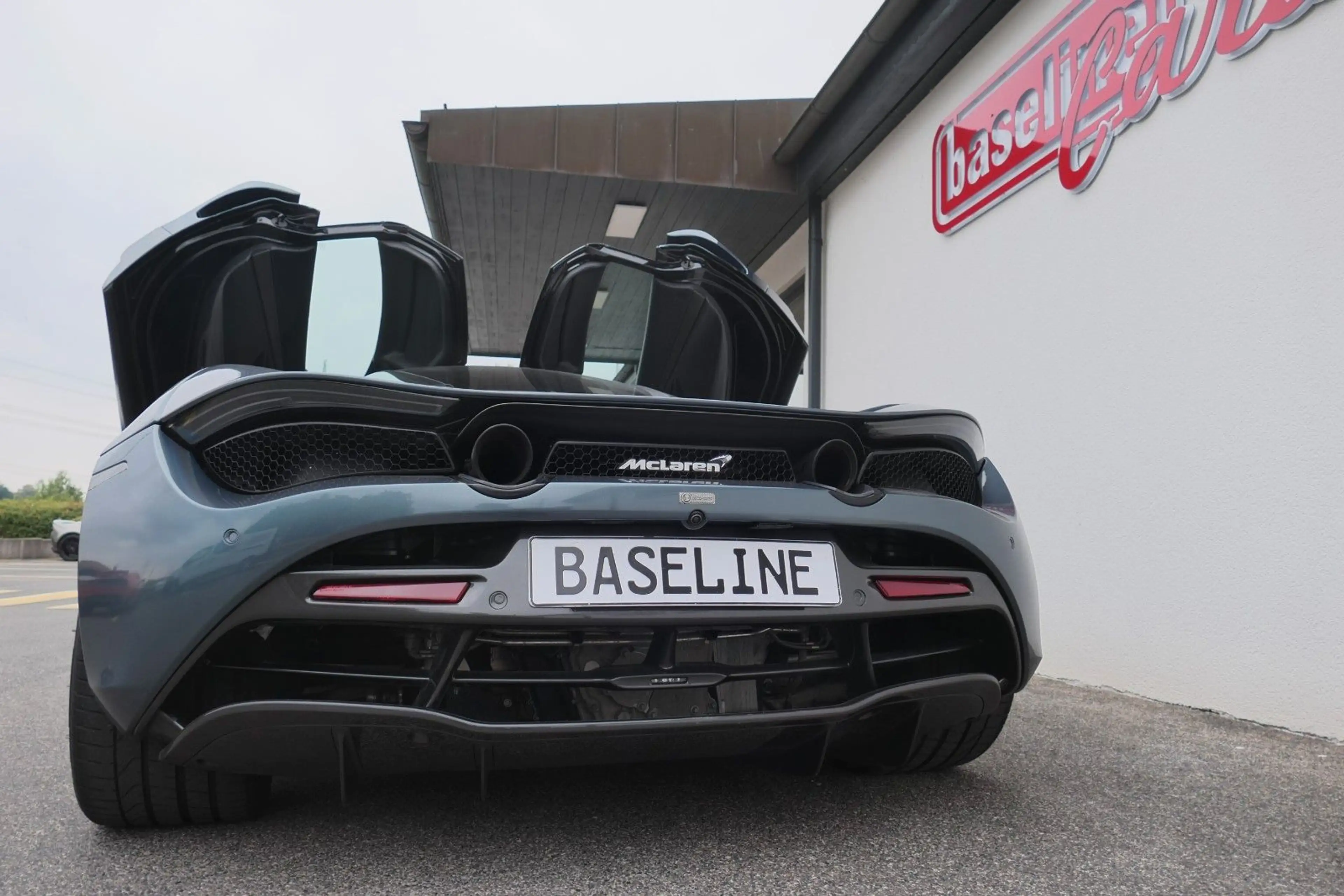 McLaren 720S - 360° - Lift - B&W — photo 8