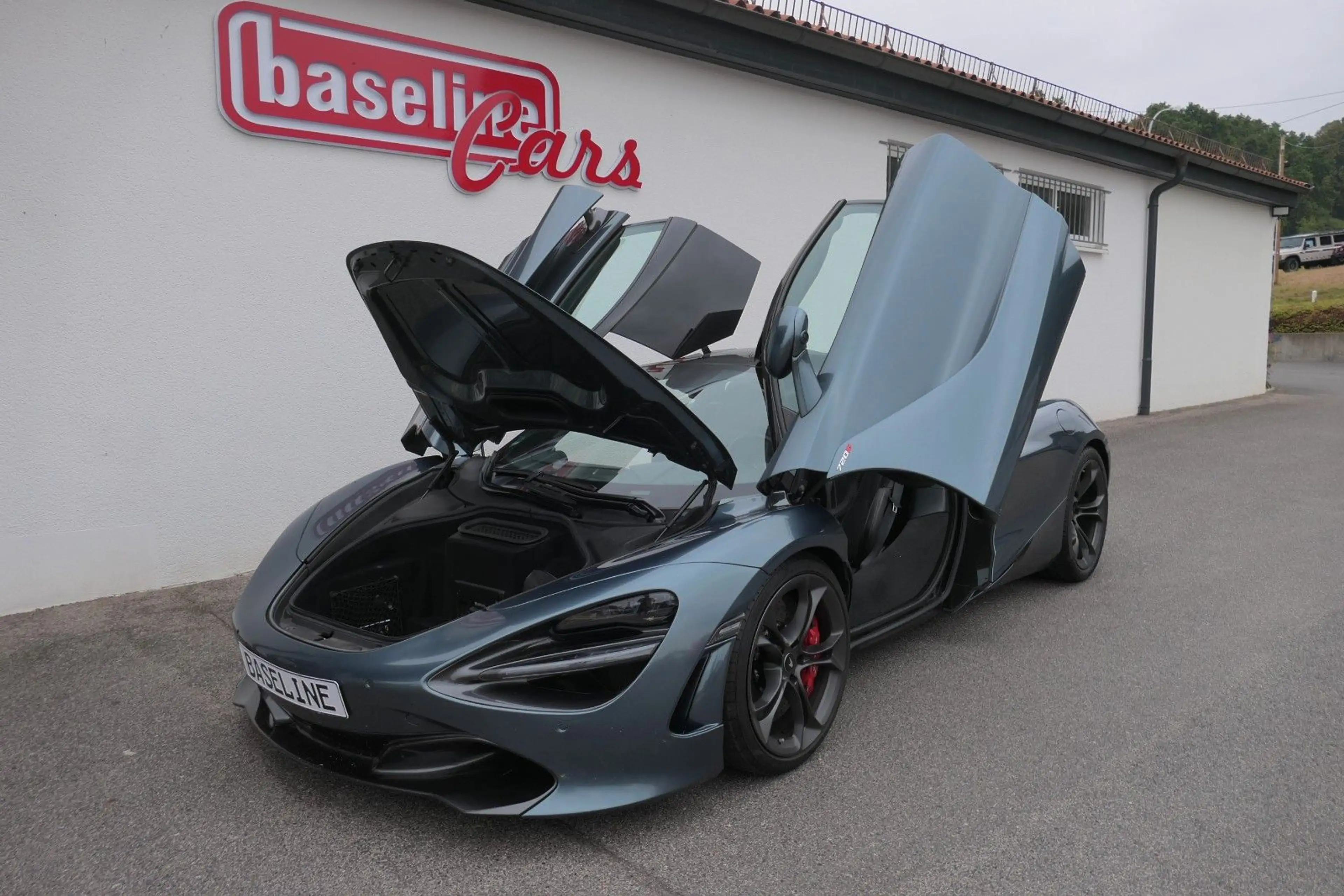 McLaren 720S - 360° - Lift - B&W — photo 4