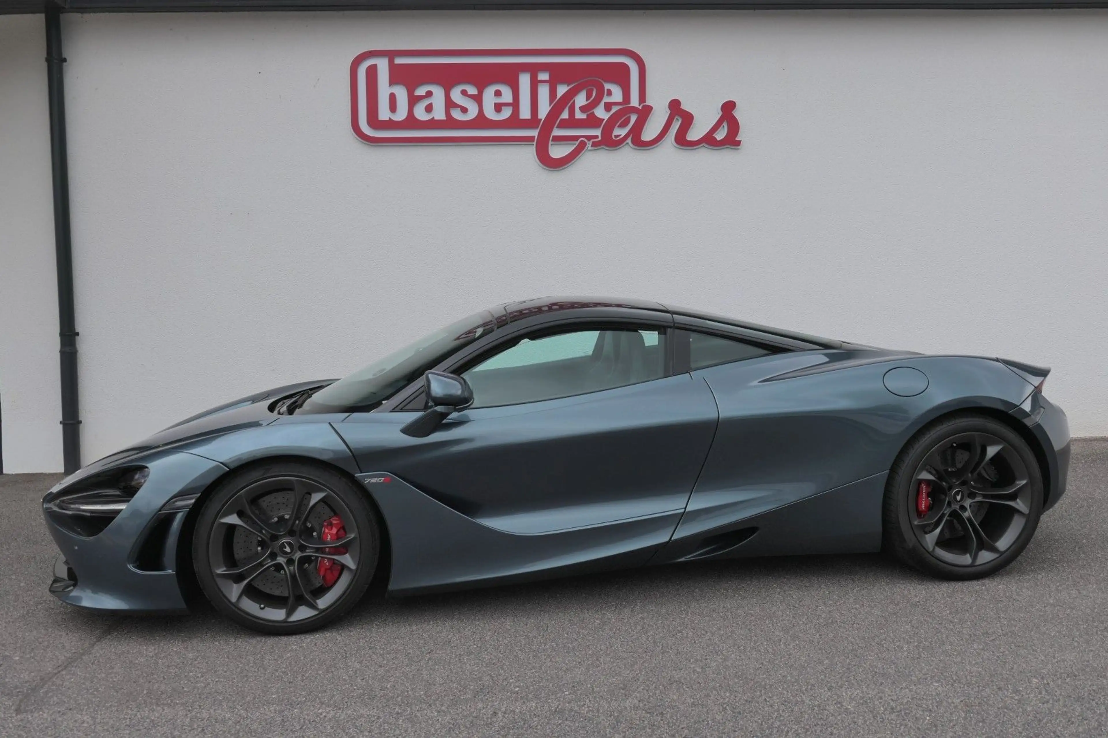 McLaren 720S - 360° - Lift - B&W — photo 2