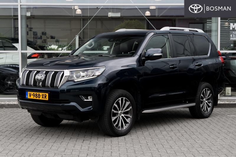 Toyota Land Cruiser 2.8 D-4D-F Executive Blind Van