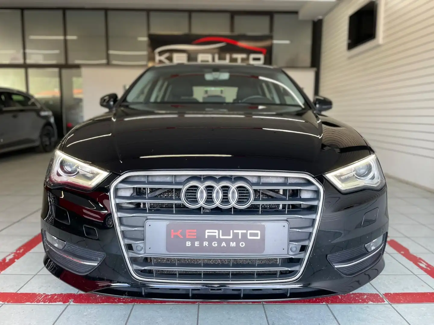 Audi A3 A3 5p 2.0 tdi Business Sport  150cv s-tronic Noir - 2