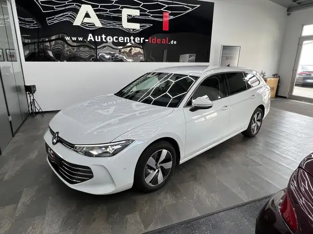 Volkswagen Passat view 12