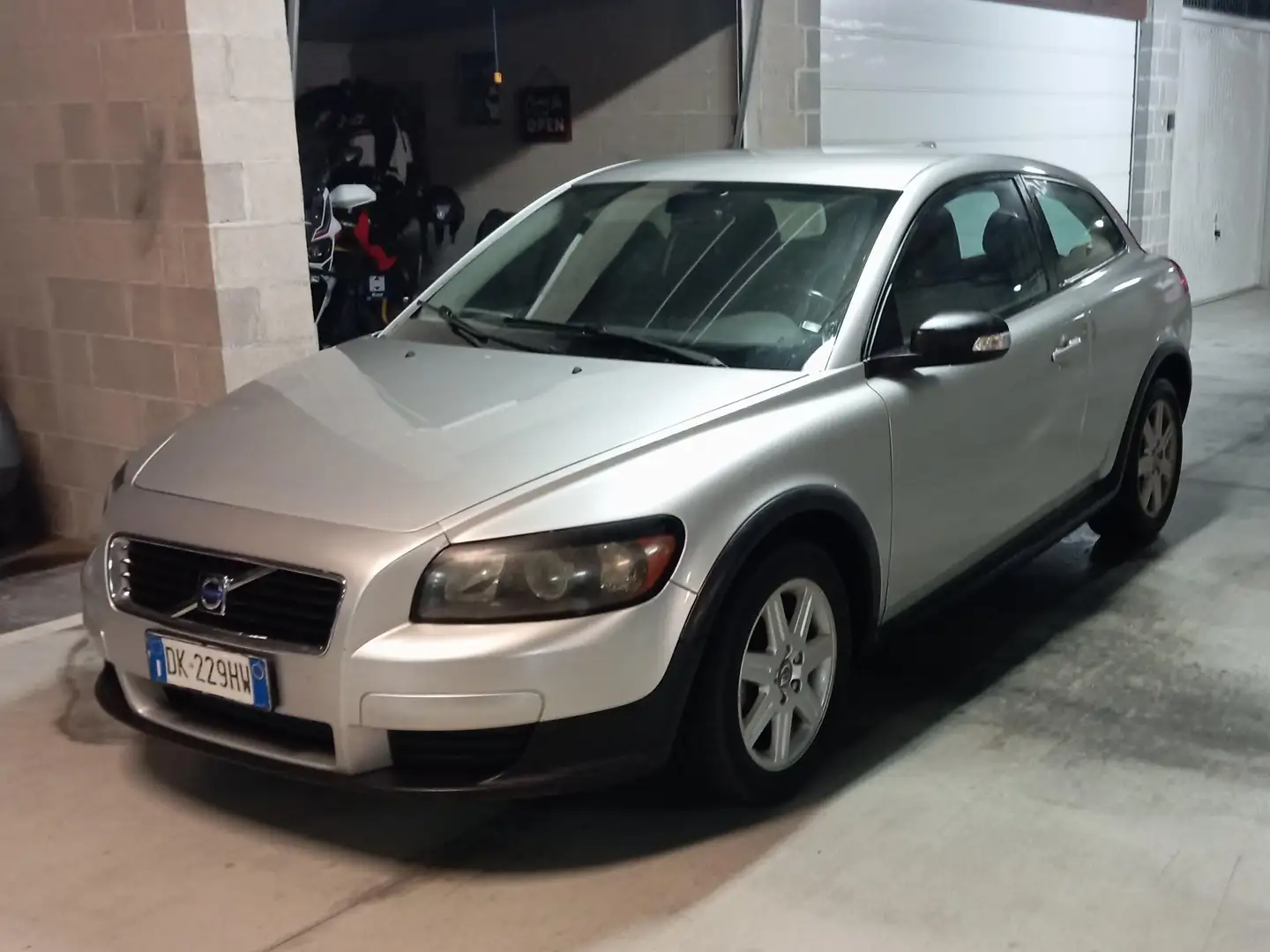 Volvo C30 C30 1.6d Kinetic Grigio - 1