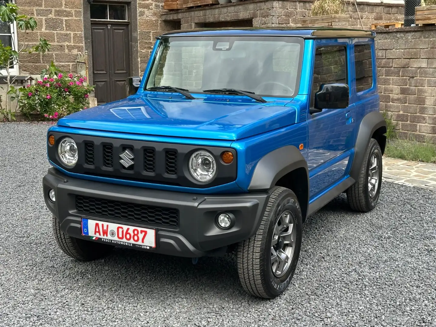 Suzuki Jimny Comfort+ AllGrip LED Navi 4 Sitze 1Hand Modrá - 2