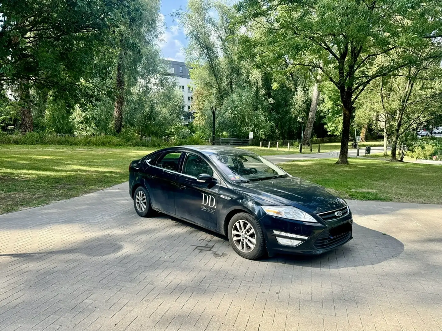 Ford Mondeo Mondeo 2.0 TDCi Champions Edition Zwart - 1