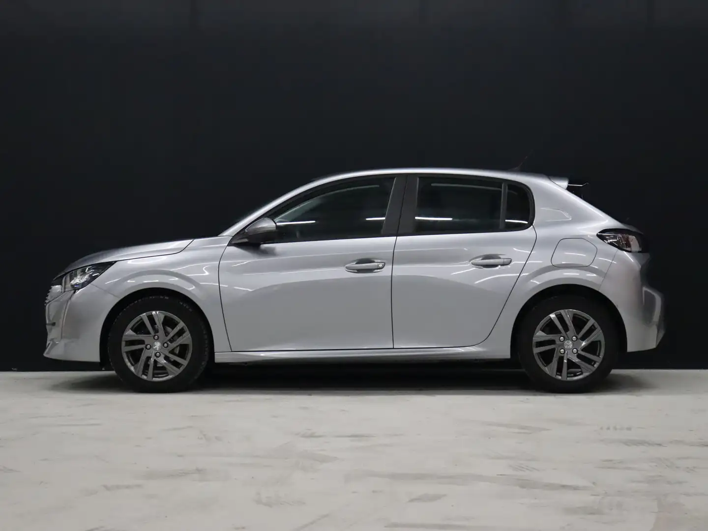 Peugeot 208 1.2 PureTech Blue Lease Active [APPLE CARPLAY, AND Grijs - 2