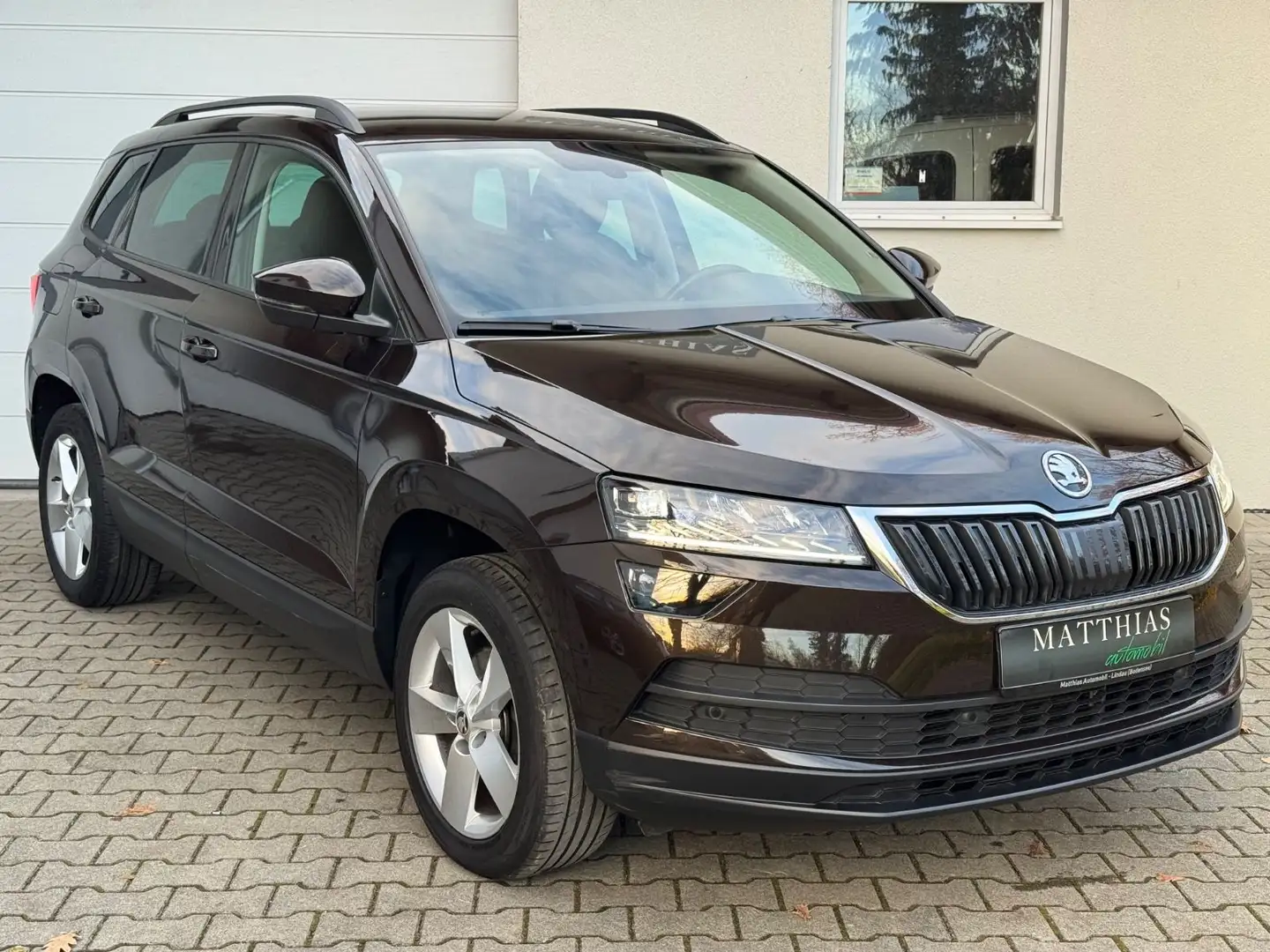 Skoda Karoq Style 1.5 TSI DSG 150PS/AHK/Navi/Kamer/ACC Bruin - 2