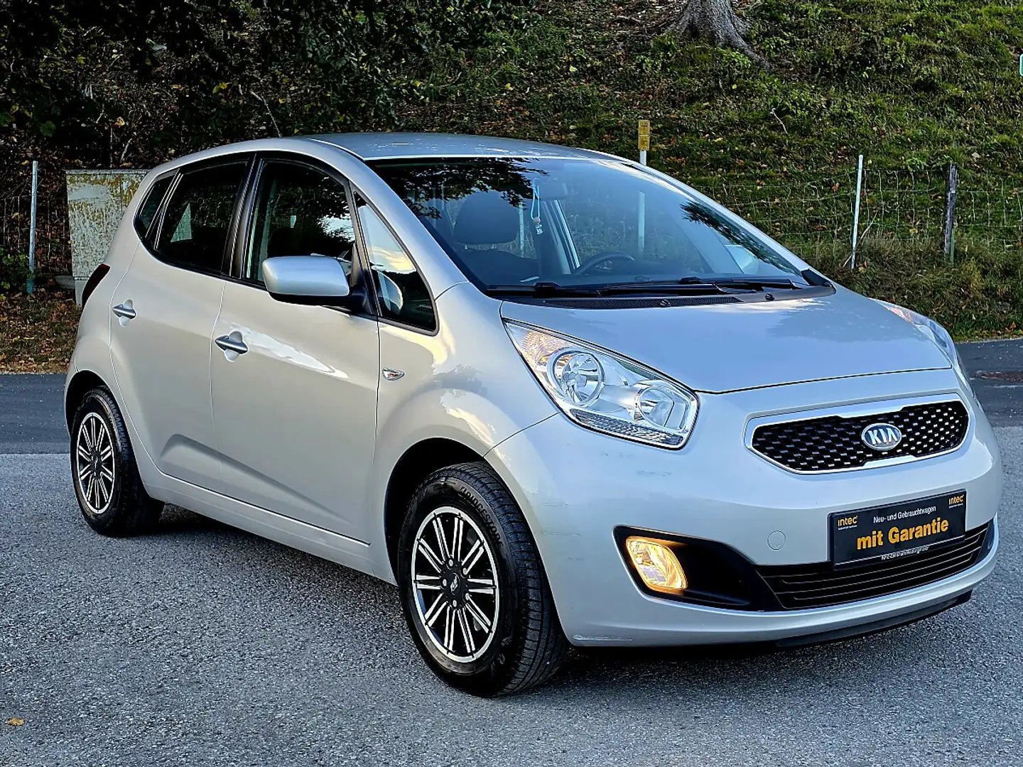 Kia Venga 1.4*90PS*Öamtc Pickerl*Klima*servicegepflegt* Silber - 2