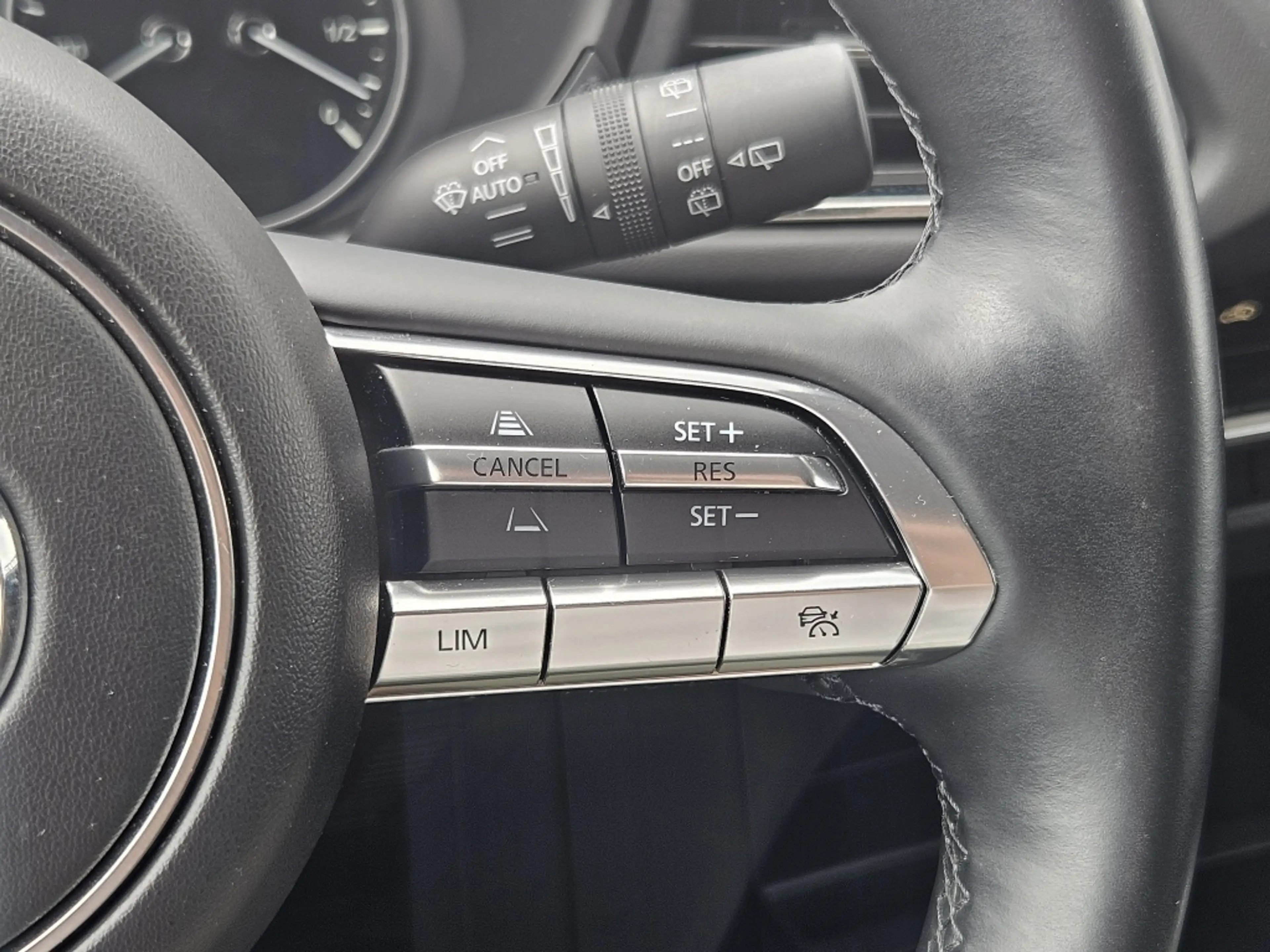 Mazda CX-30 2.0 E-Skyactive-X / Bose / Climate Contr. / Verwar — photo 16