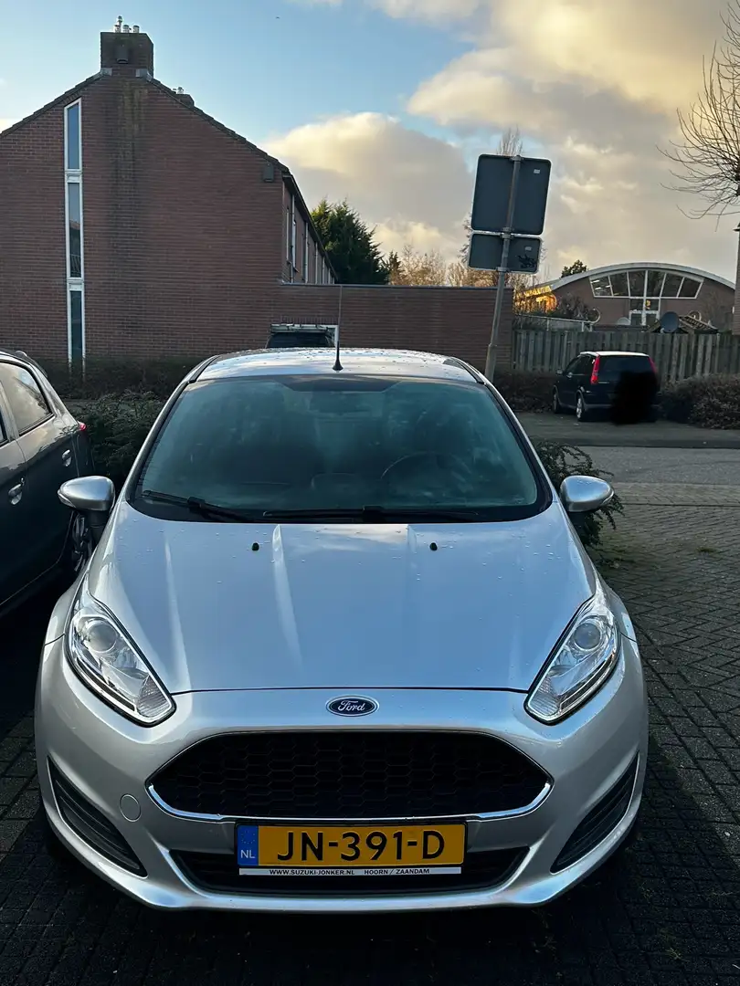 Ford Fiesta 1.0 Style Grijs - 1
