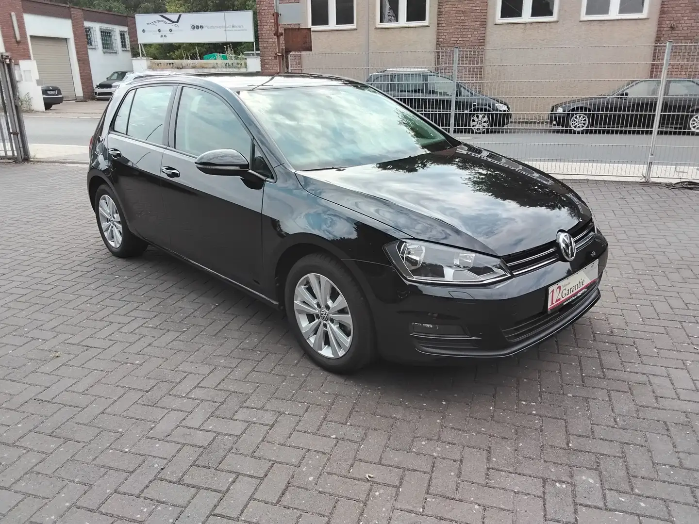 Volkswagen Golf Comfortline VII AHK-SH-MFL-1.HAND-SCHECKHEFT GEPFL Schwarz - 1