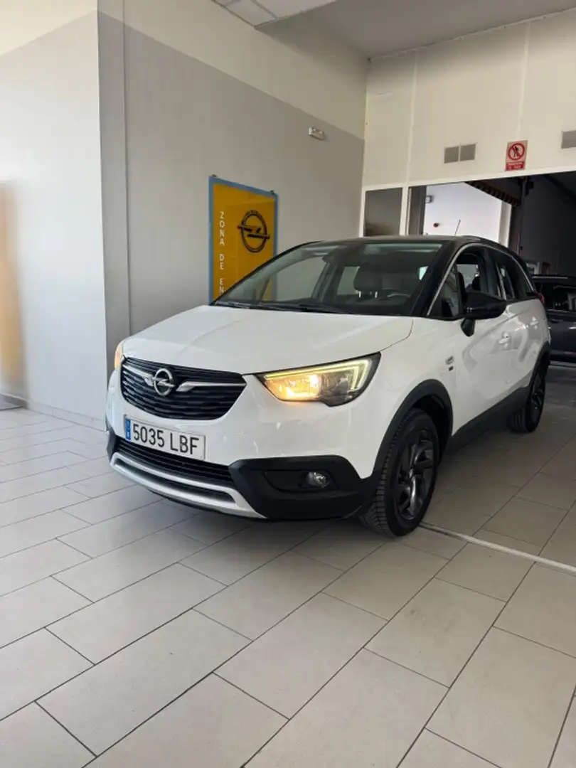 Opel Crossland X 1.2T S&S Design Line 110 Blanco - 1