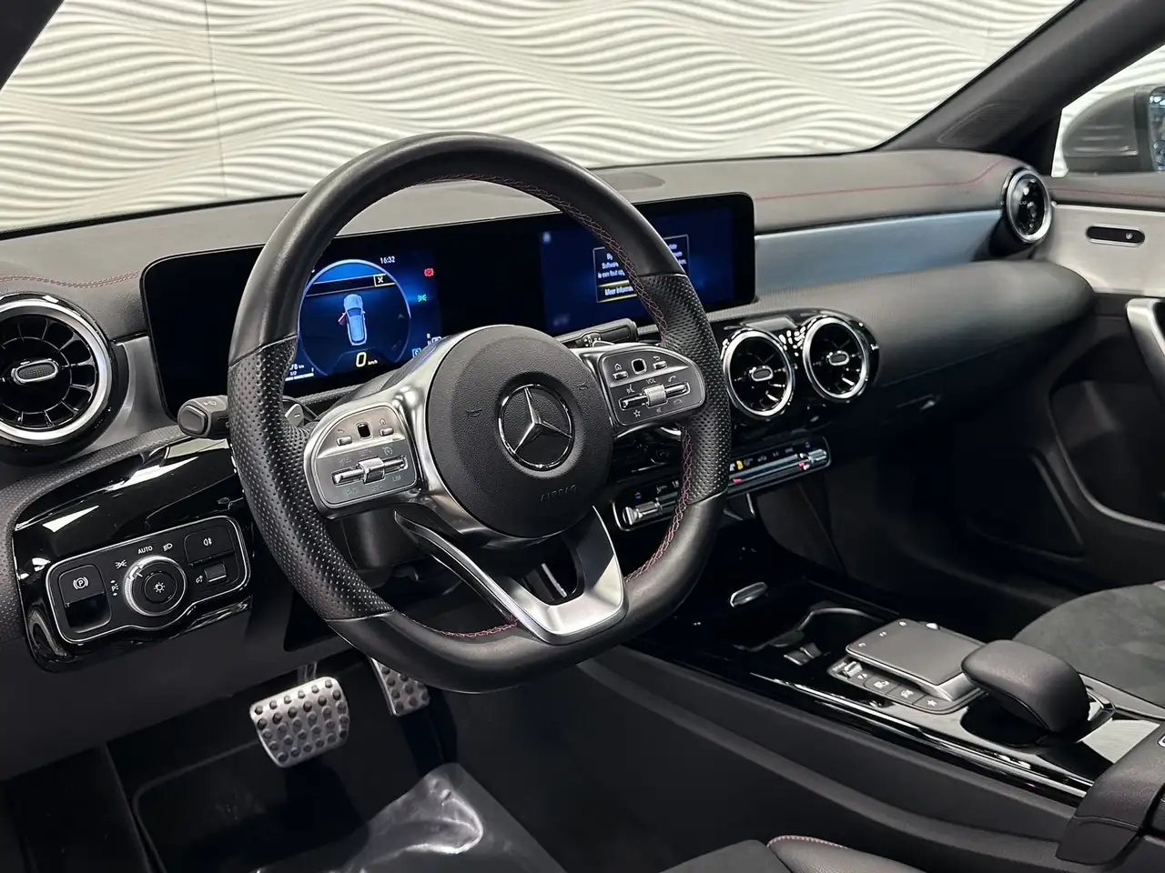 Mercedes-Benz CLA AUT*AMG*NAVI*CAMERA*SHOOTING BRAKE*, миниатюра 17