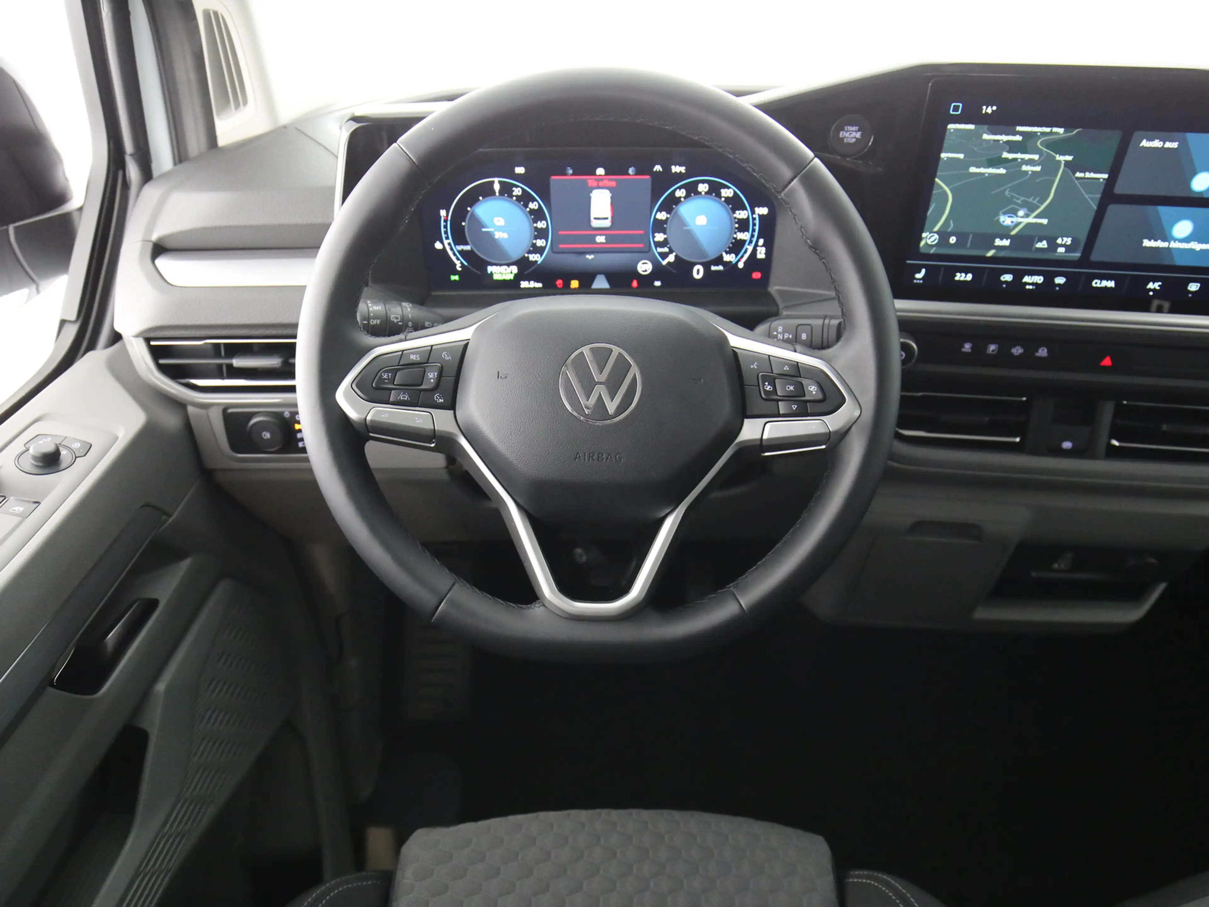 Volkswagen T7 Caravelle Life BEV 1-Gang e-Caravelle — photo 10