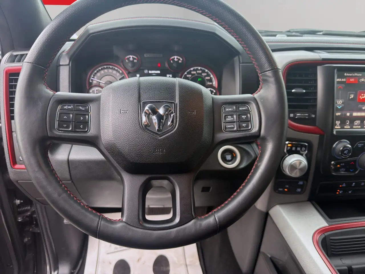 RAM 1500 снимка RAM 1500