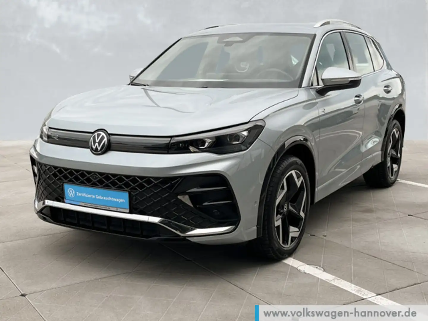 Volkswagen Tiguan 2.0 TDI DSG R-Line Navi AHK Kamera DigCoc Silber - 2