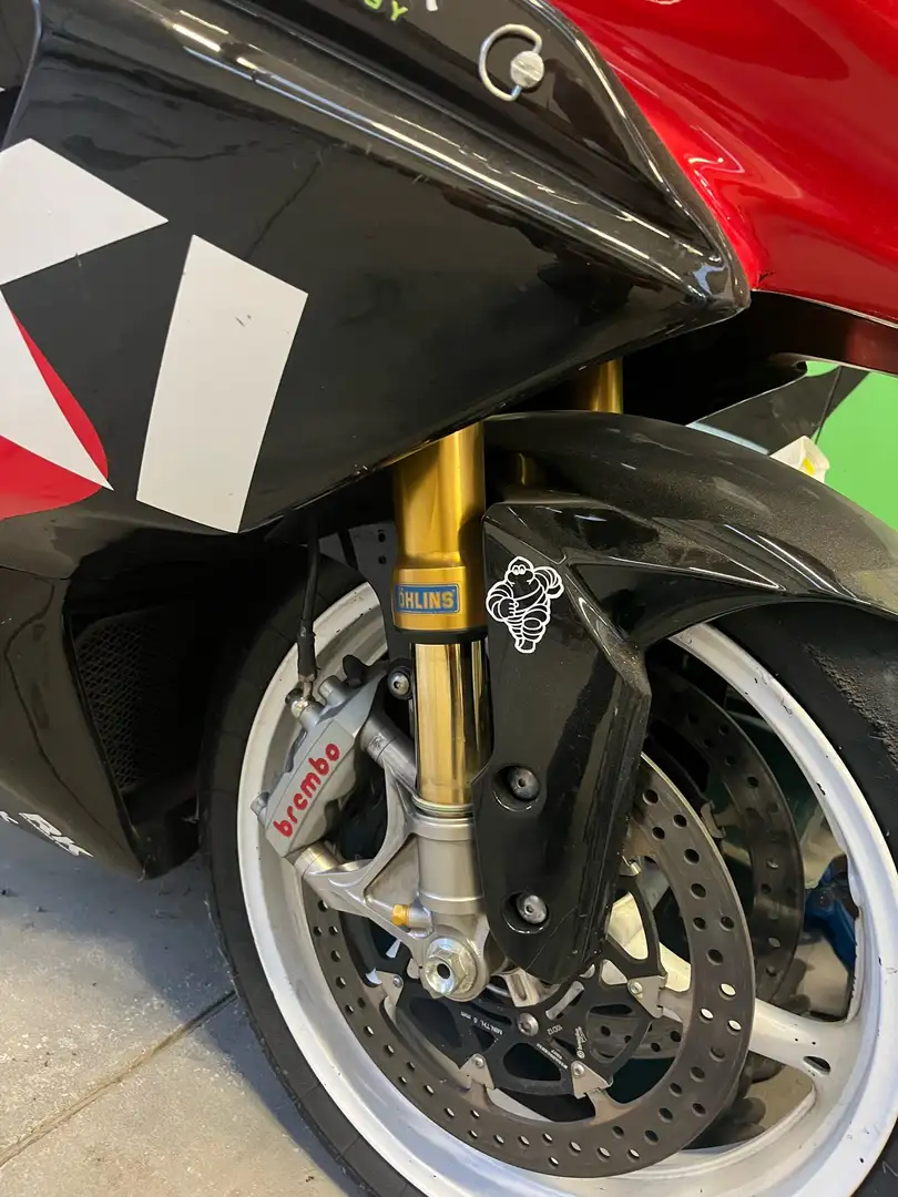 Suzuki GSX-R 1000 Red - 2