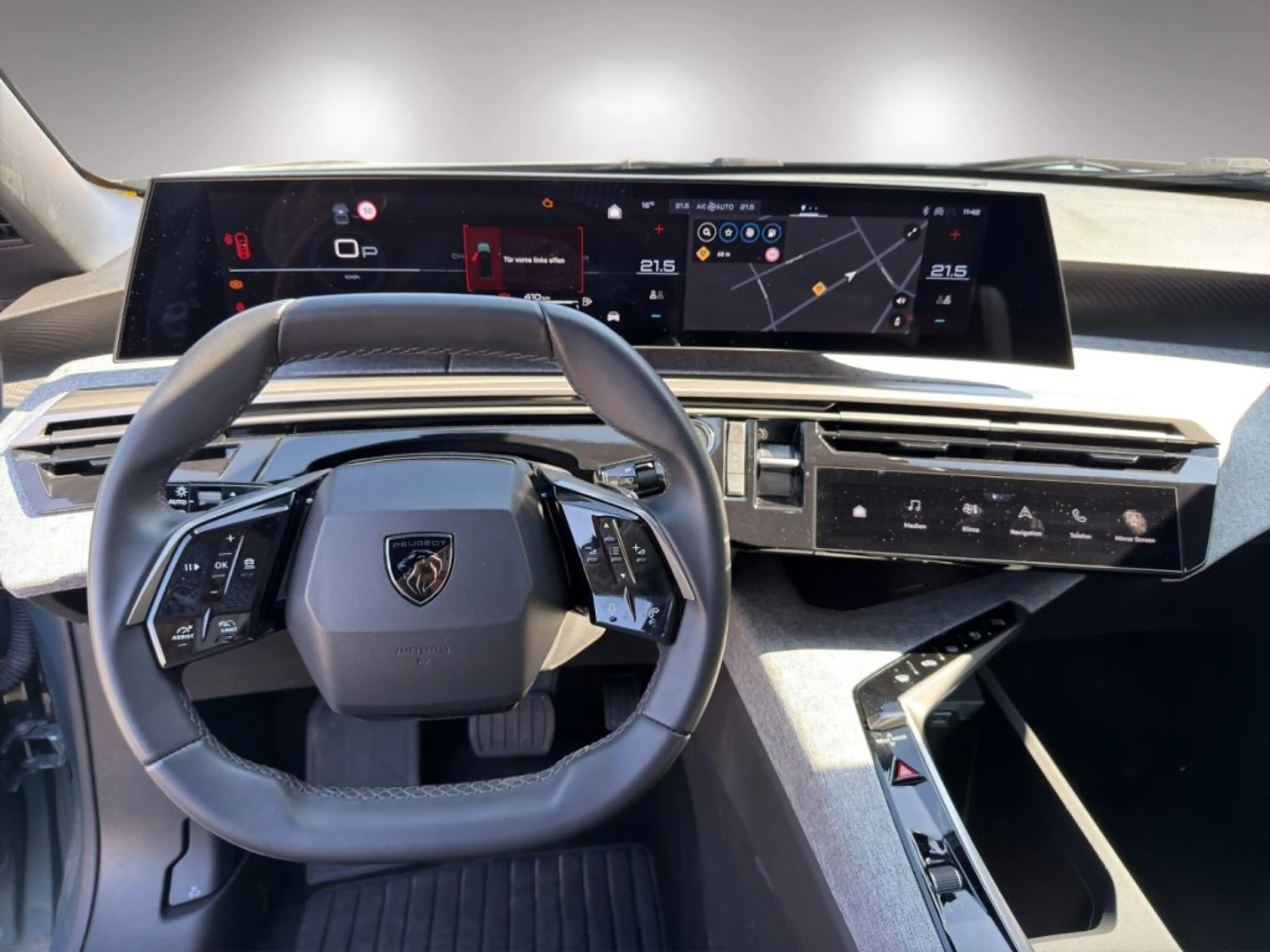 Peugeot 5008 ALLURE Hybrid 145 e-DCS6 — photo 9