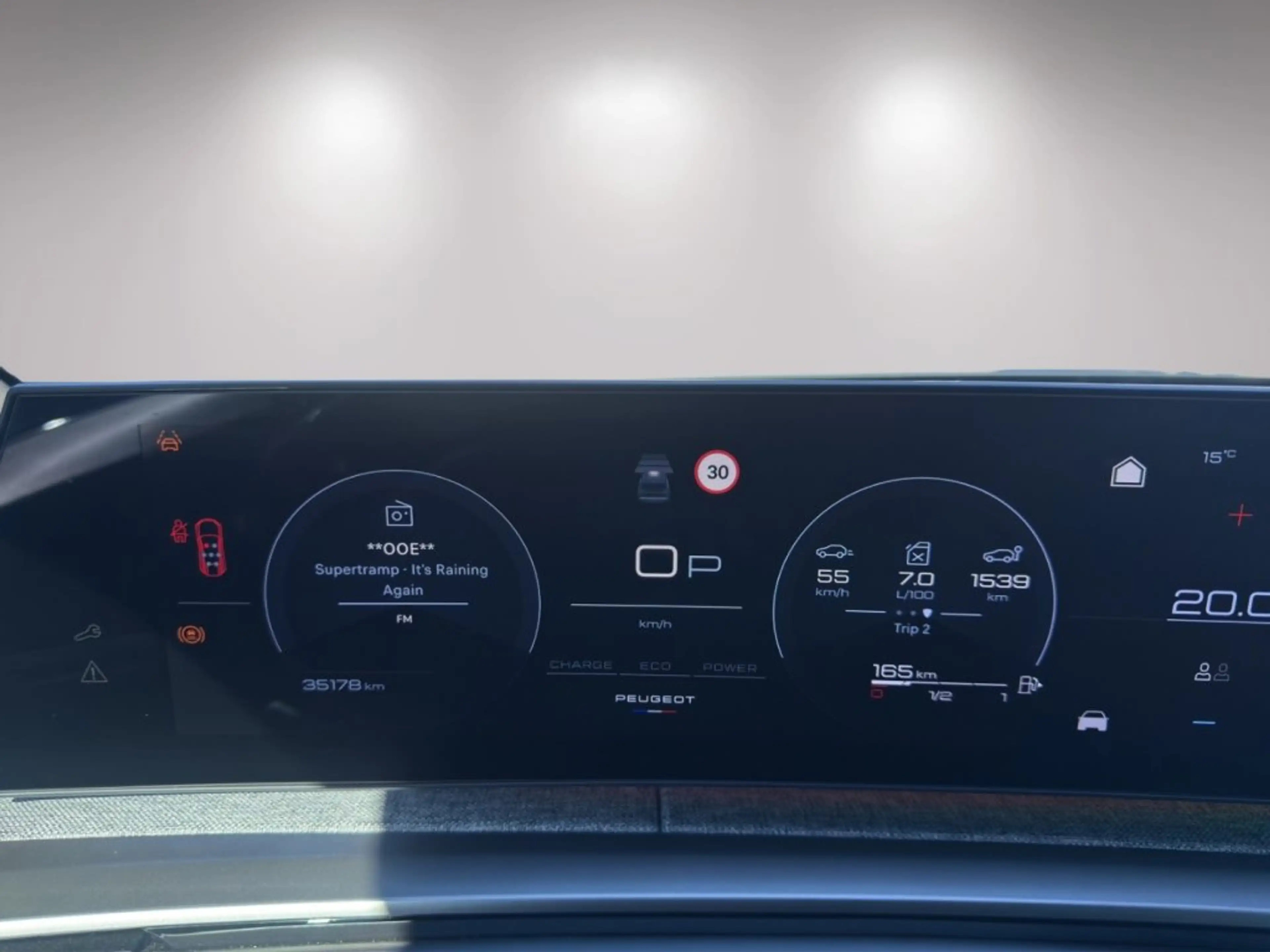 Peugeot 5008 ALLURE Hybrid 145 e-DCS6 — photo 14