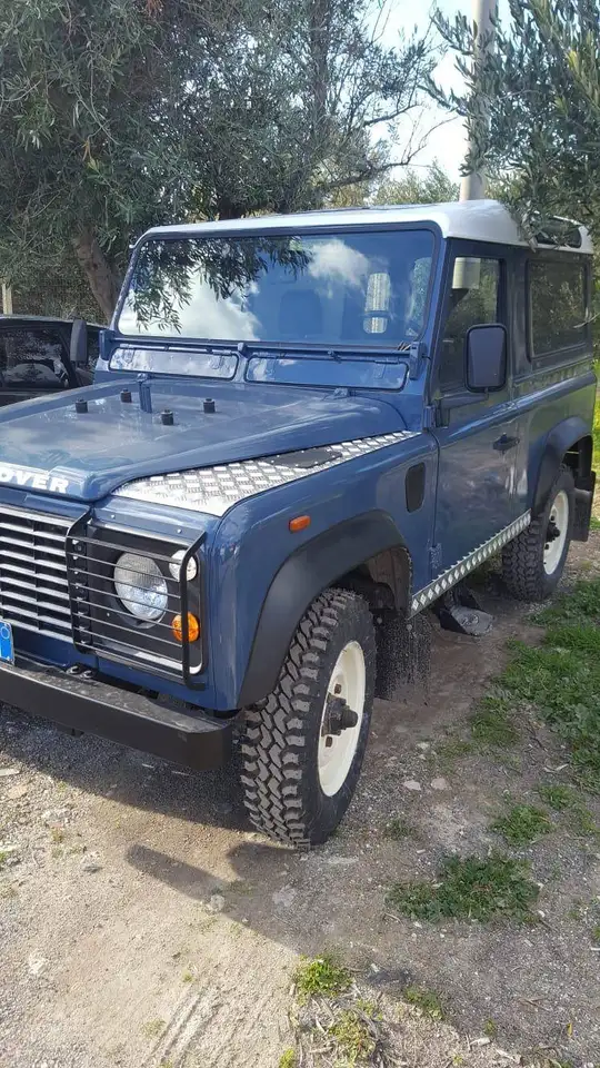 Land Rover Defender 90 90 2.5 Hard Top, foto 2