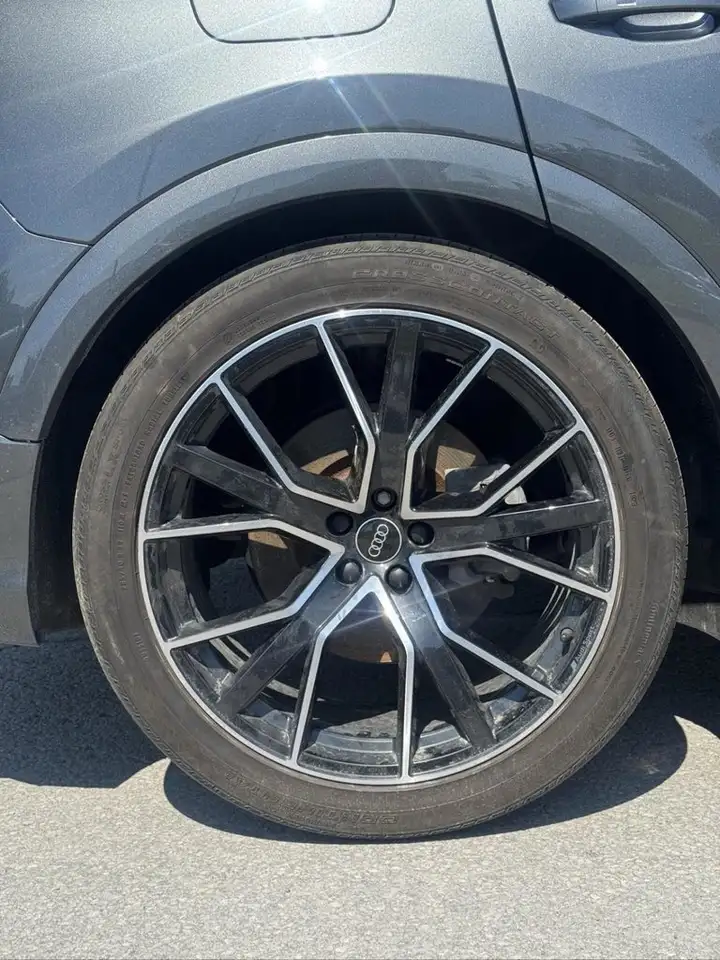 Audi Q8 photo Audi Q8