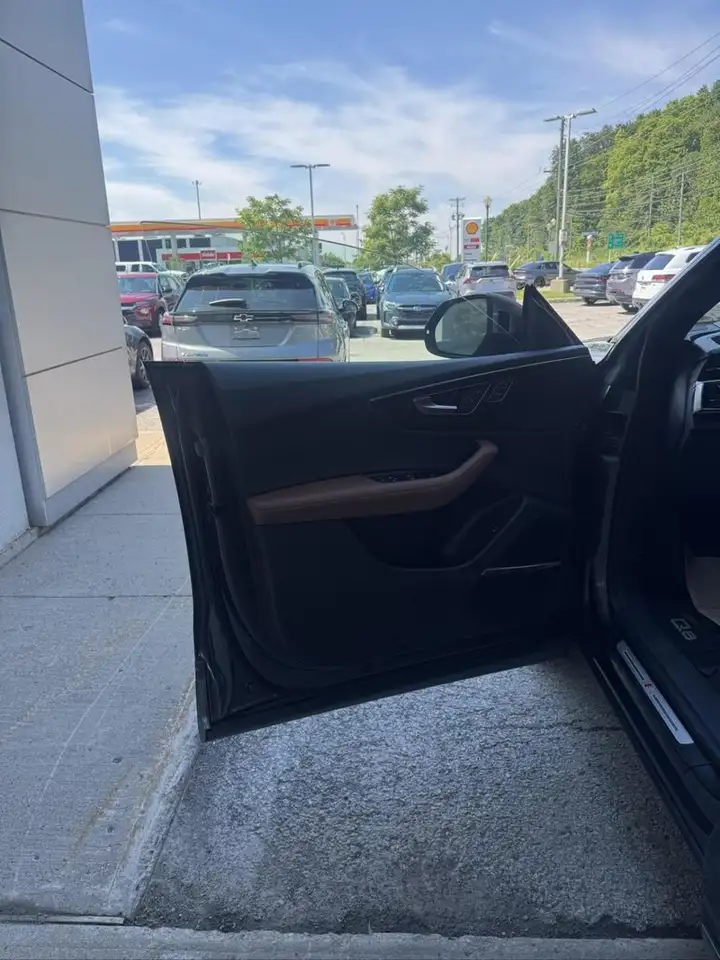 Audi Q8 photo Audi Q8