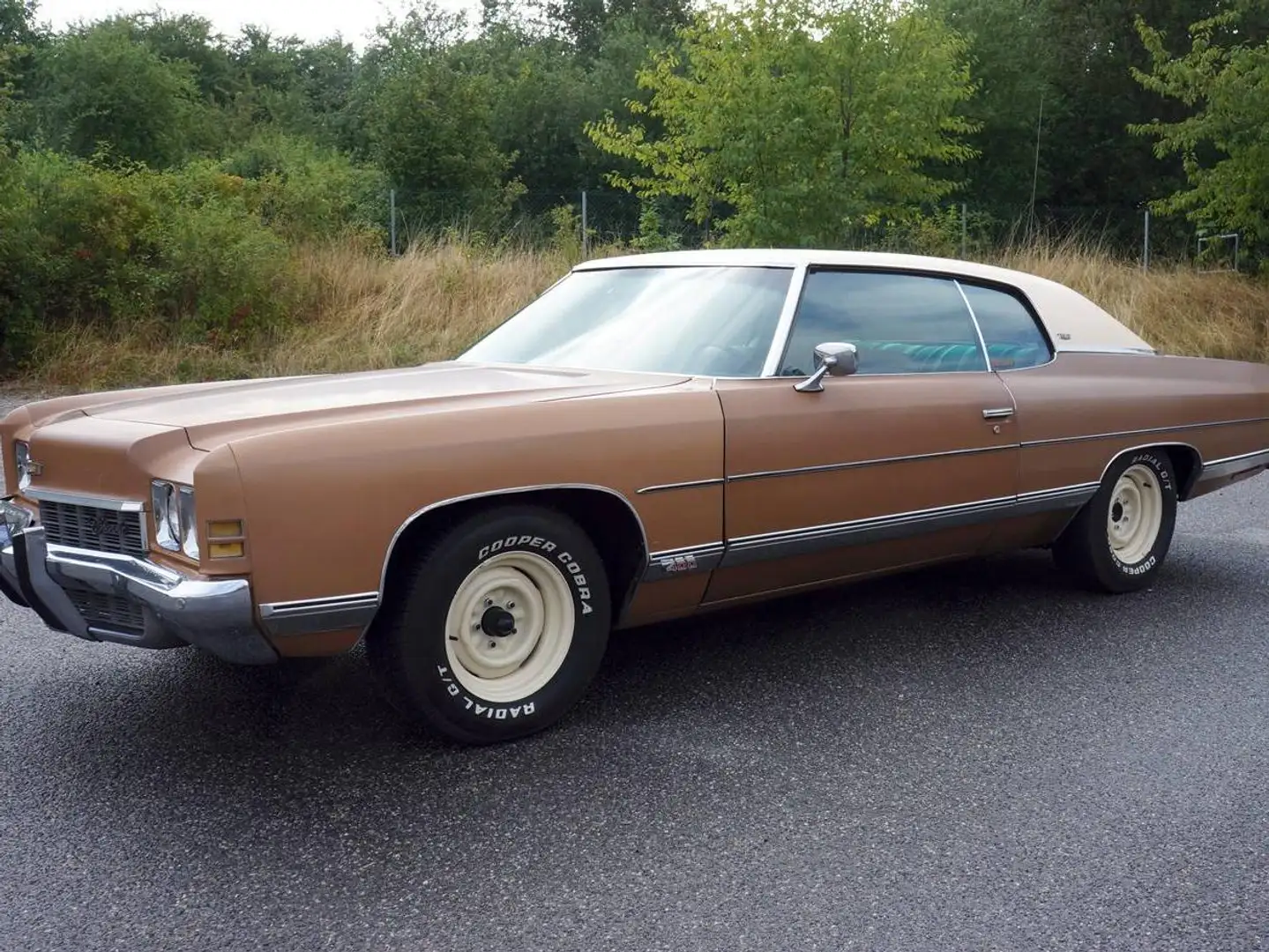 Chevrolet Impala Caprice Hardtop Coupe Braun - 1