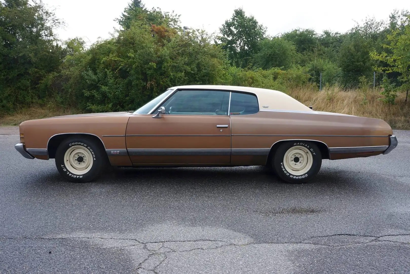 Chevrolet Impala Caprice Hardtop Coupe Braun - 2