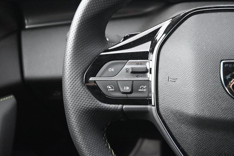 Peugeot 408 1.2 Hybrid 145 e-DCS6 GT | Adaptive Cruise | 360 C — photo 12