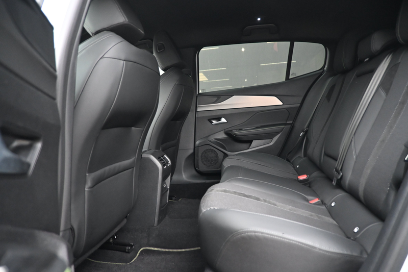 Peugeot 408 1.2 Hybrid 145 e-DCS6 GT | Adaptive Cruise | 360 C — photo 7
