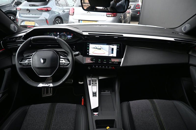 Peugeot 408 1.2 Hybrid 145 e-DCS6 GT | Adaptive Cruise | 360 C — photo 9