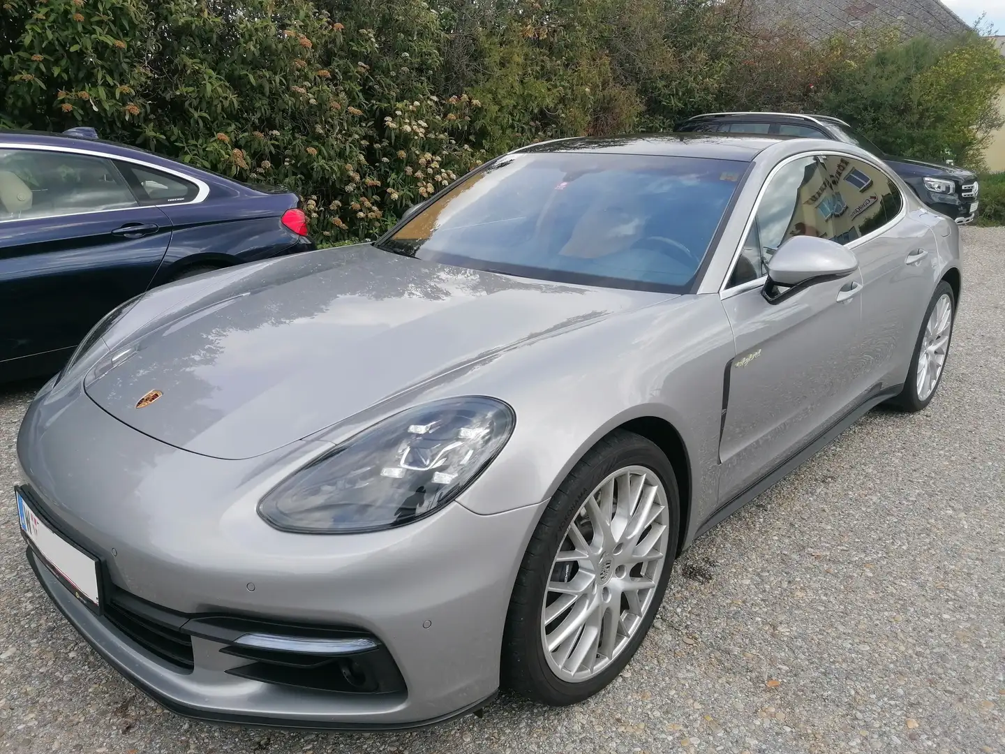 Porsche Panamera 4 E-Hybrid2894 Hubraum, 243KW*2.Besitz++GT-SILBER! Grau - 1