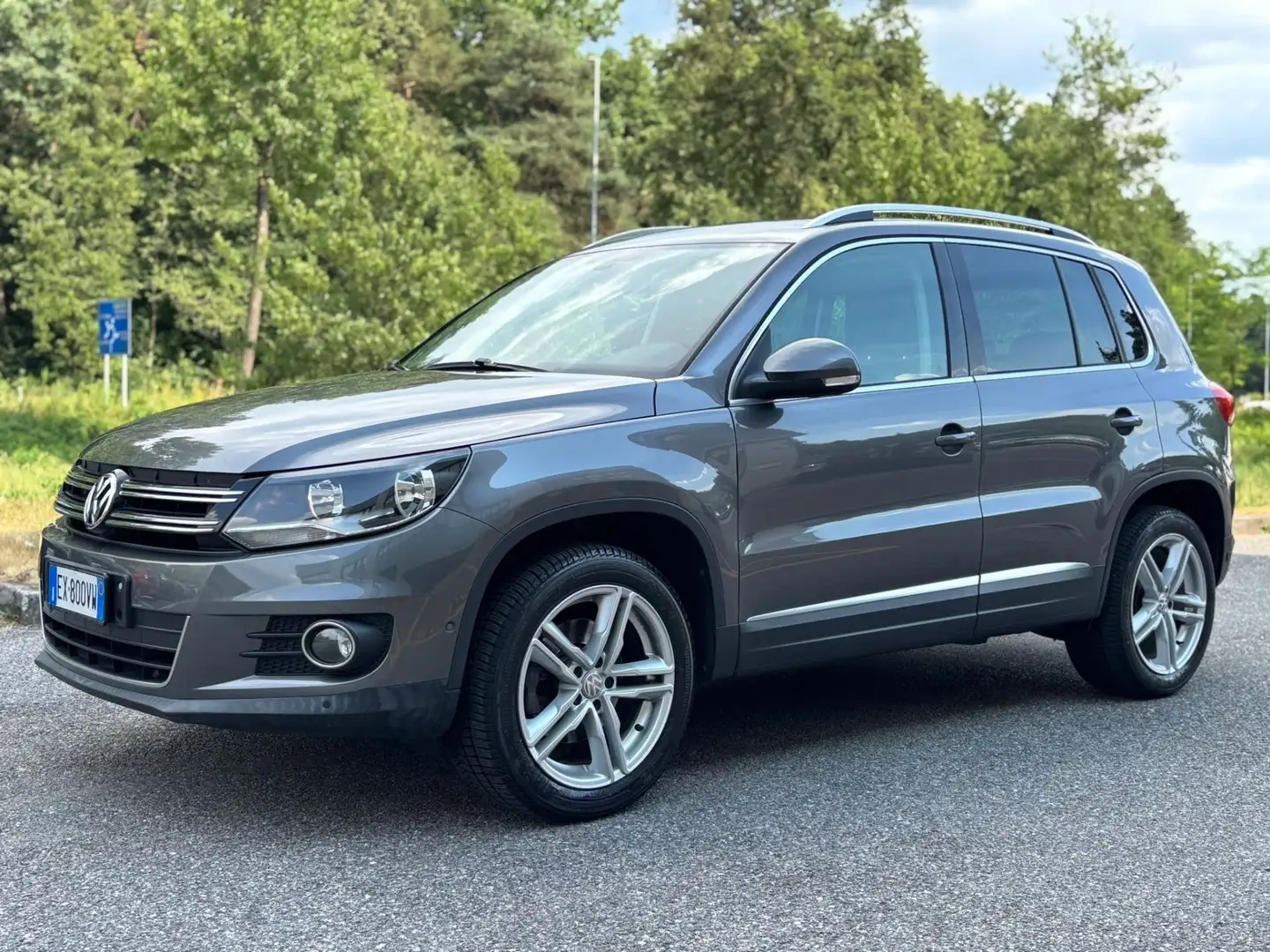 Volkswagen Tiguan 2.0 TDI 140 CV 4MOTION Track & Style Grigio - 1