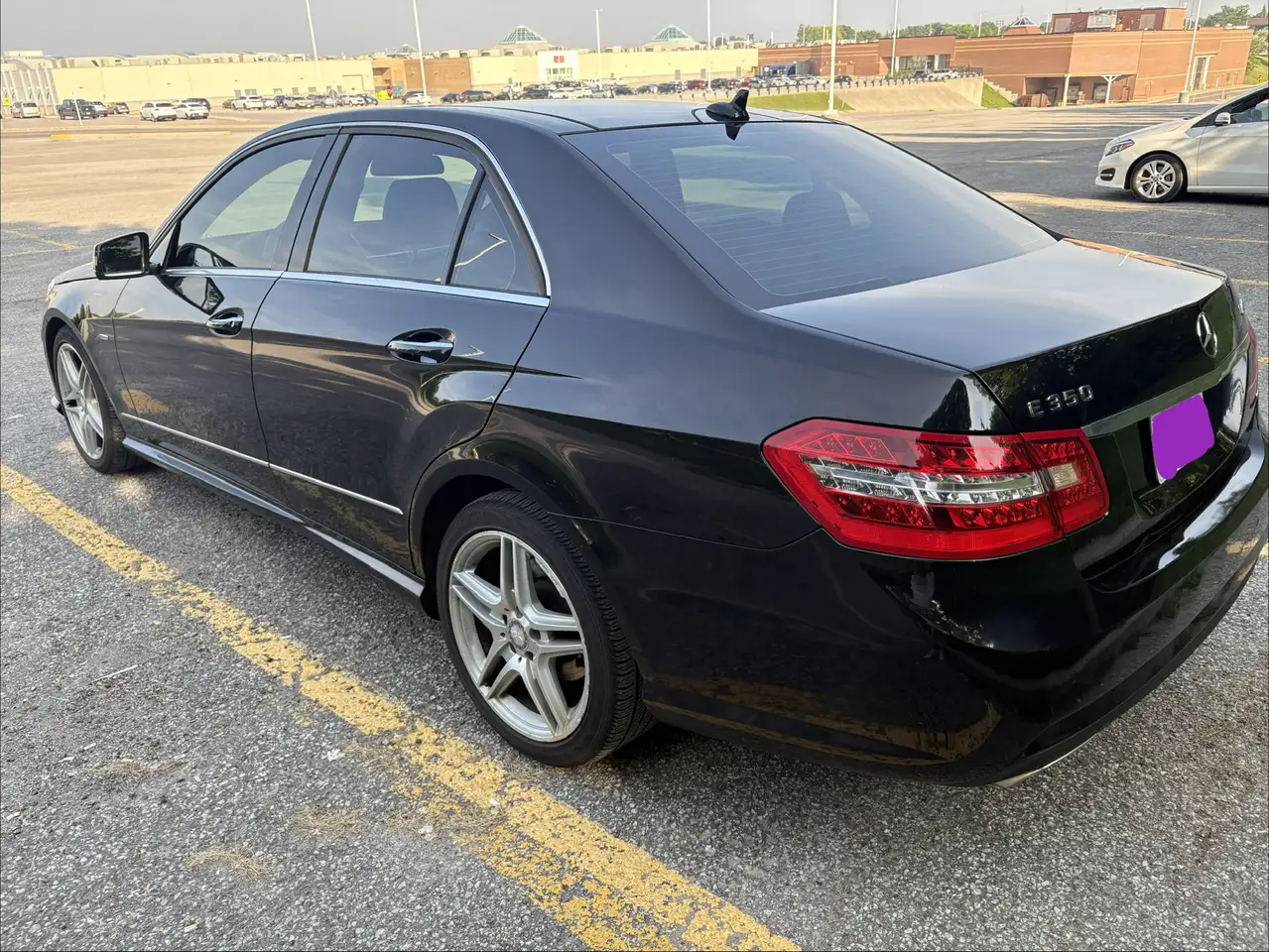 des-Benz E-Class снимка des-Benz E-Class