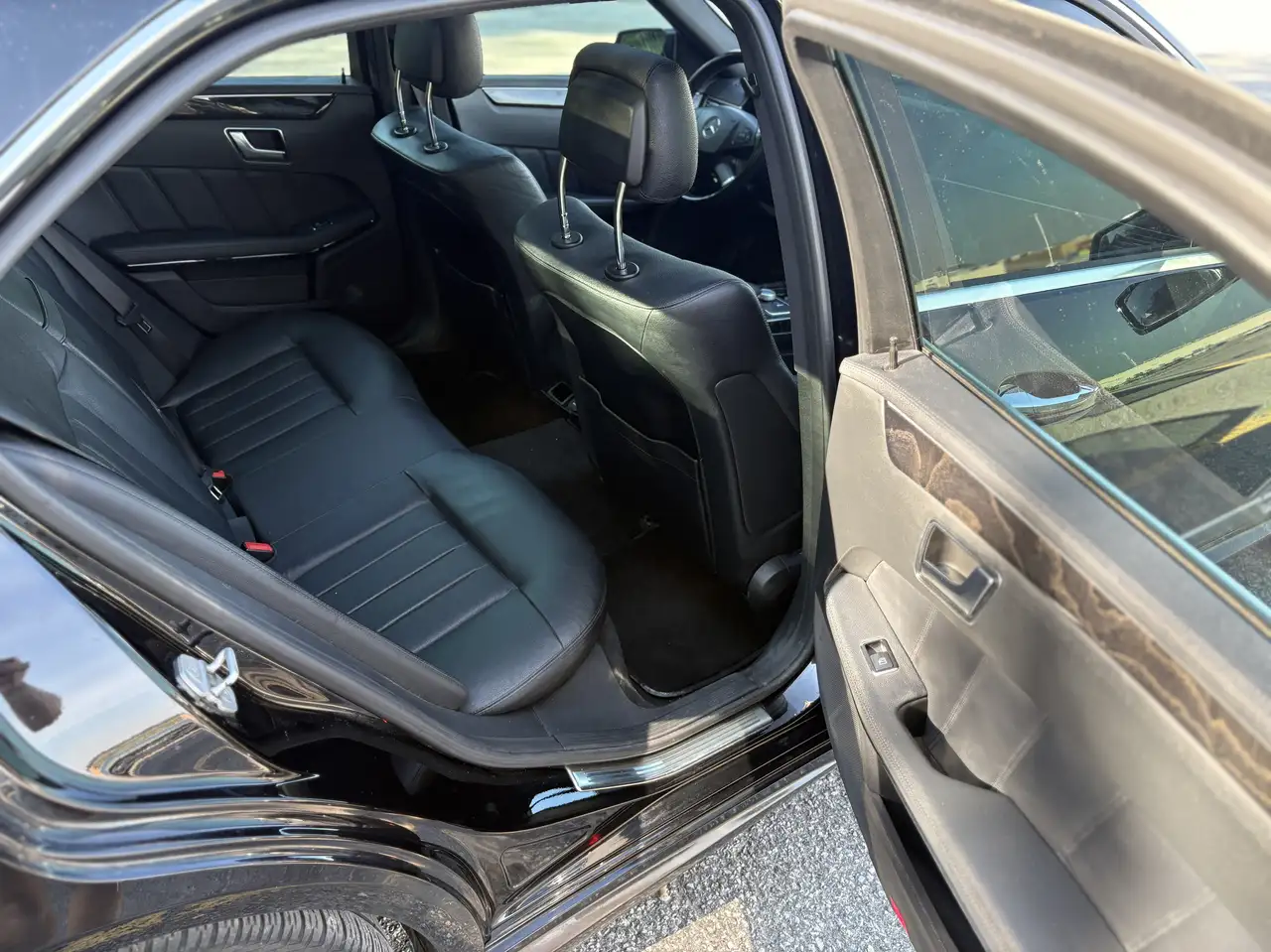 des-Benz E-Class снимка des-Benz E-Class