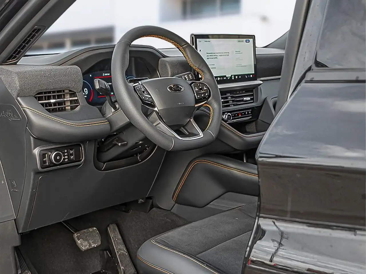 Ford Explorer снимка Ford Explorer