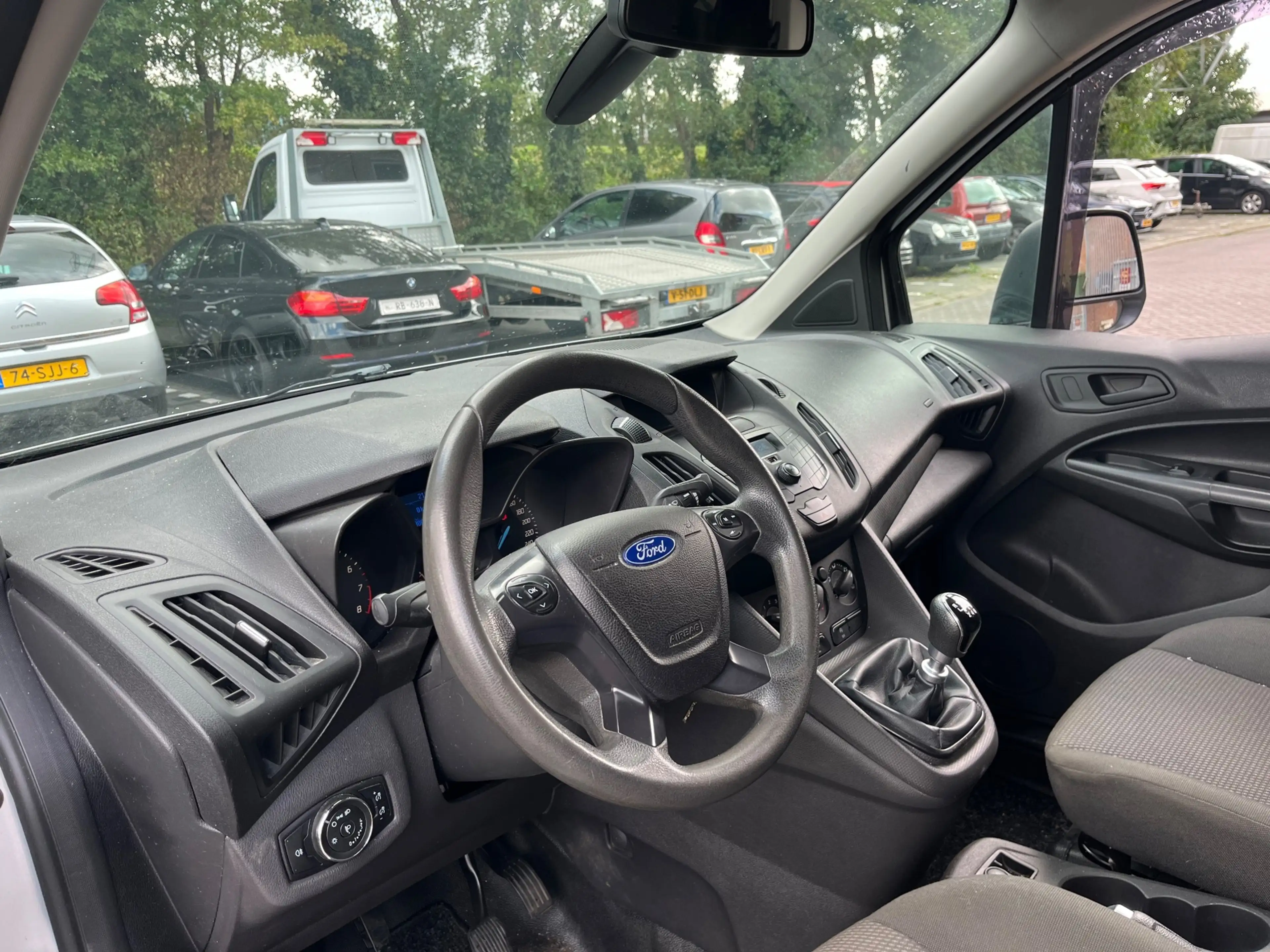 Ford Transit Connect 1.0 Ecoboost L1 Ambiente — photo 9