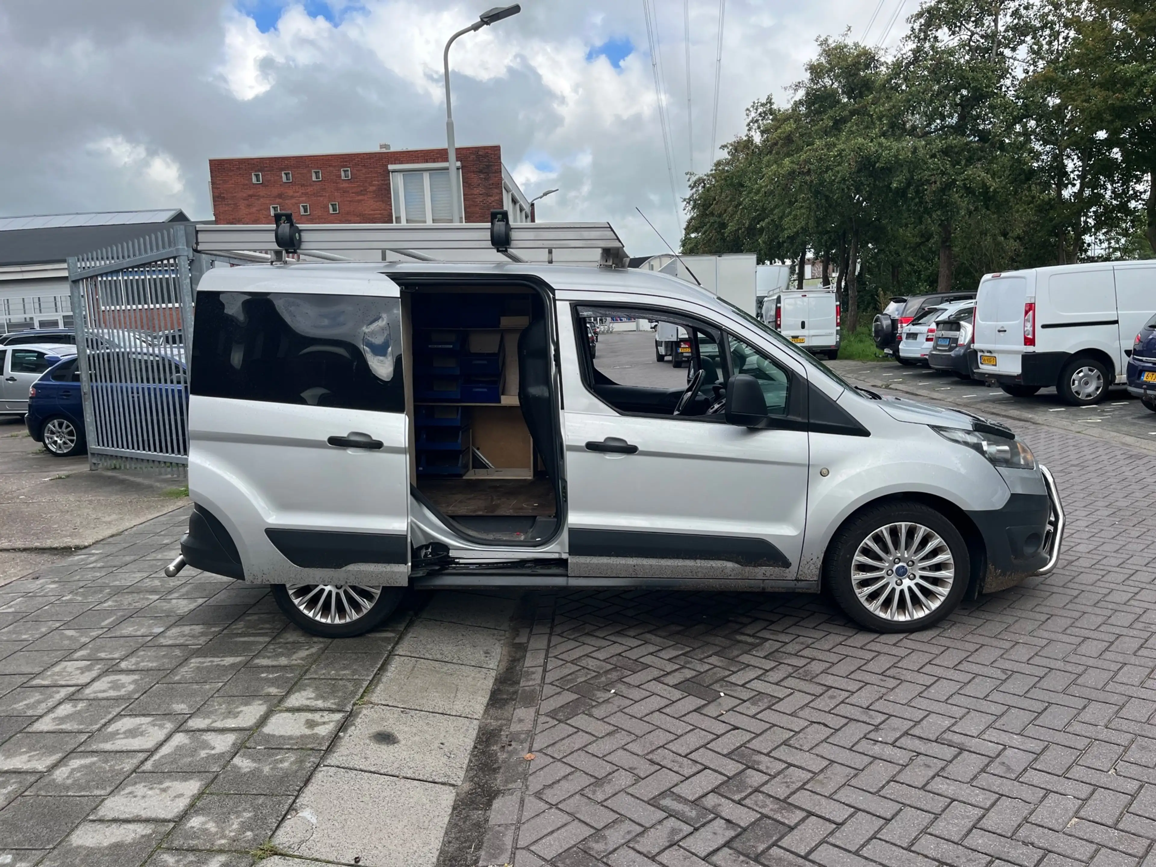 Ford Transit Connect 1.0 Ecoboost L1 Ambiente — photo 12