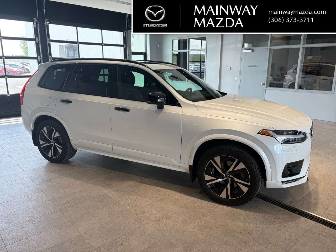 2020 Volvo XC90 T6 AWD R-Design 7-Seater alt 3