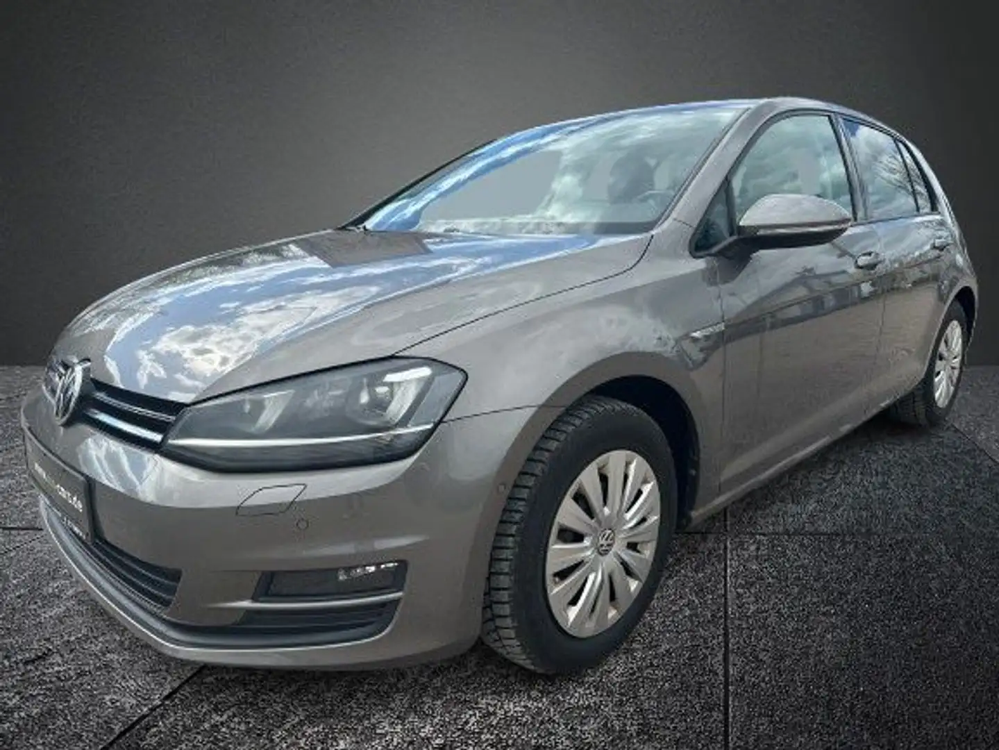 Volkswagen Golf VII 1.2 TSI Cup BMT *1. Hand* Grijs - 1