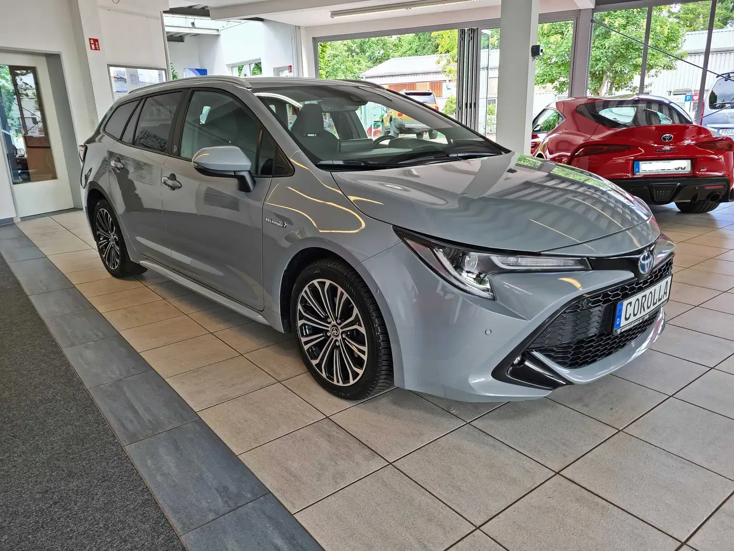 Toyota Corolla 1.8 Hybrid Touring Sports Team D + Technik Paket Gris - 2