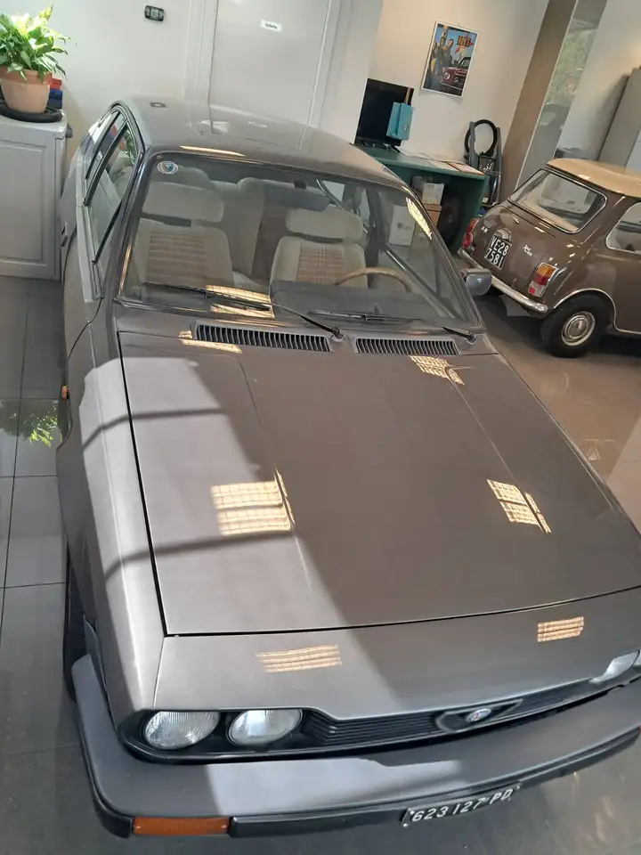 Alfa Romeo GTV 2.0, foto 3