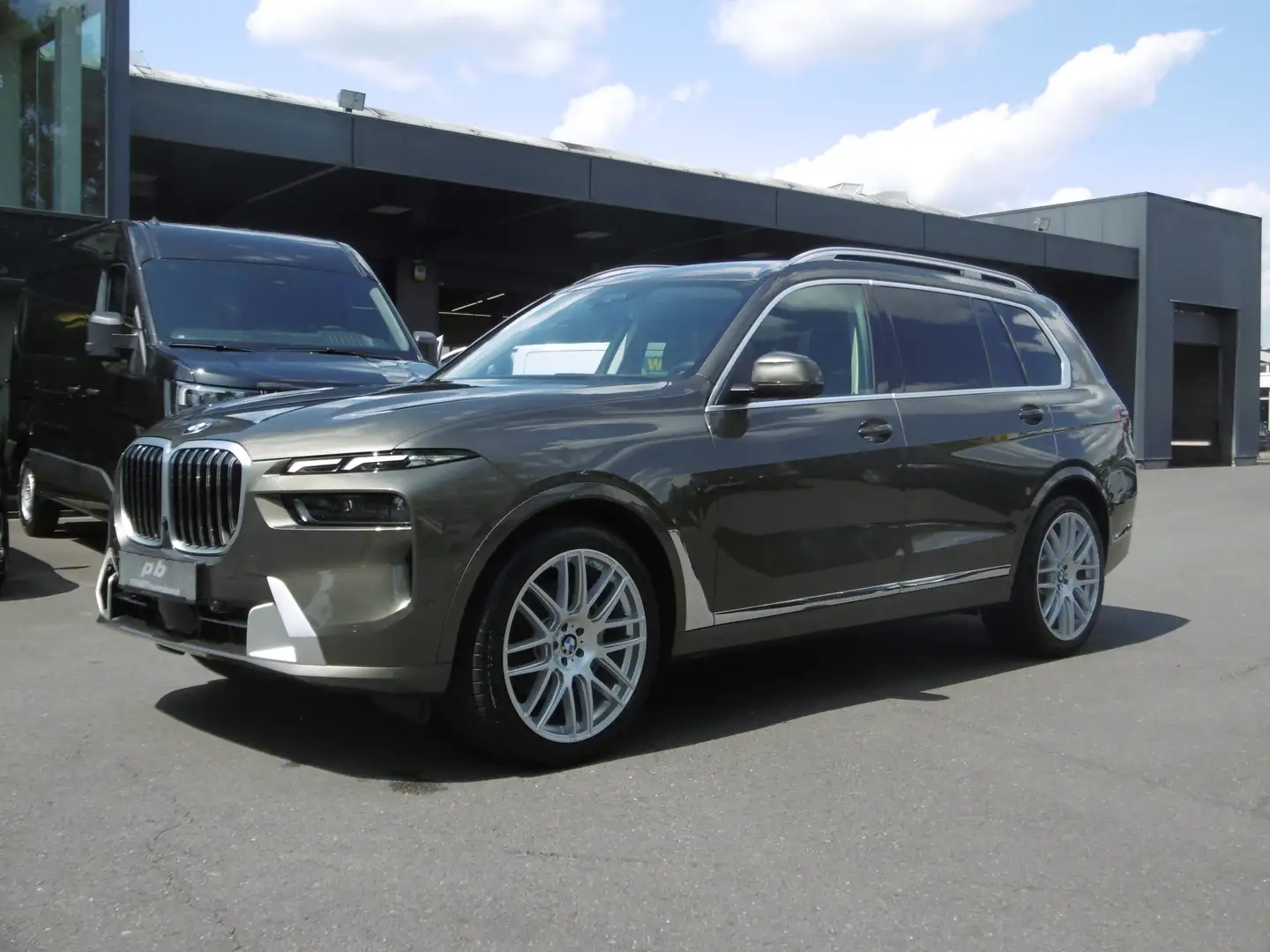 BMW X7 xDr 40d neues Mod 22" AHK Standhzg. Sky Lounge Gris - 2