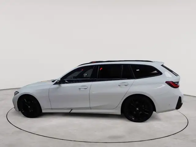 BMW 3 Series view 6
